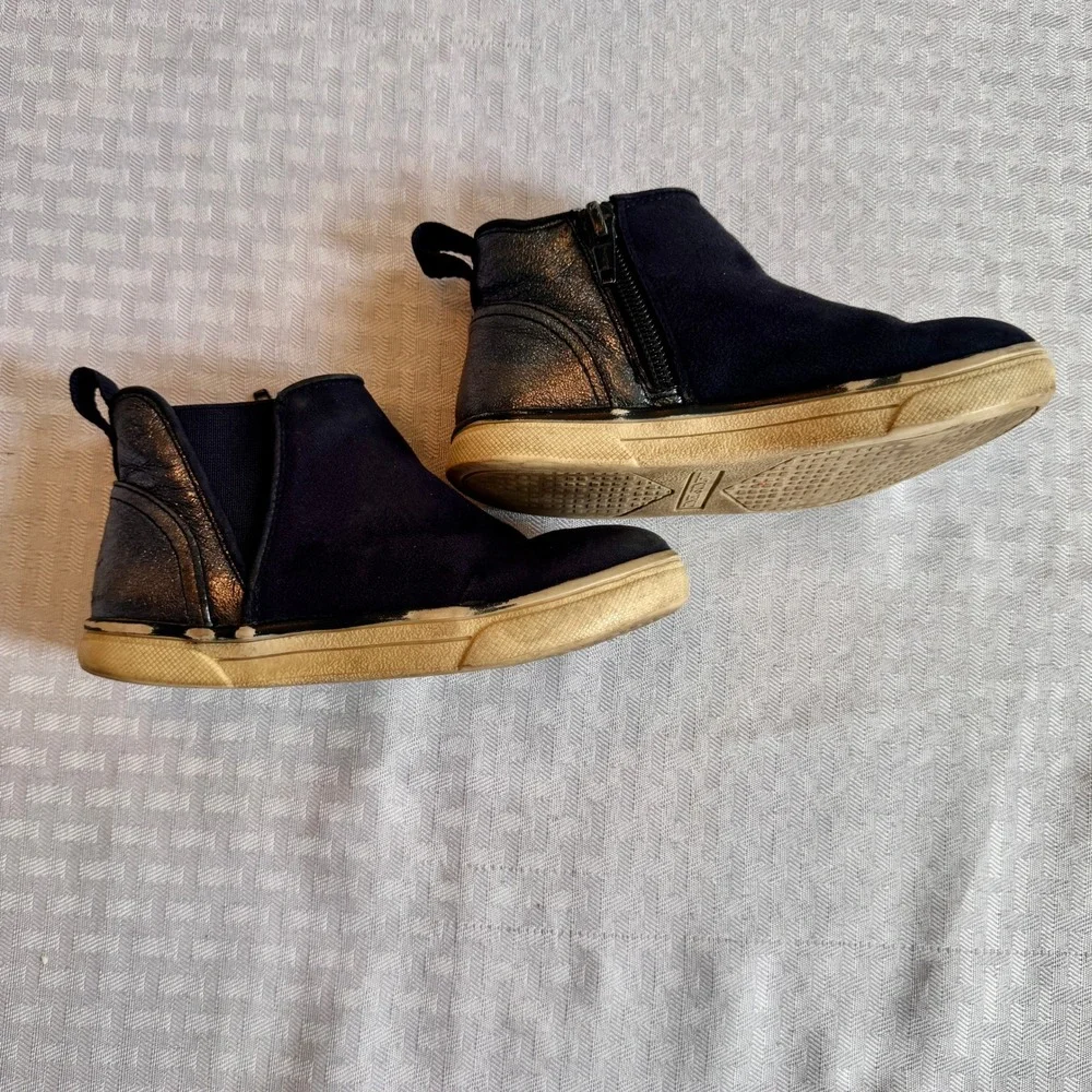 Lands End‎ Girls Black Suede Chelsea Boots Metallic Silver Heel Size 10M